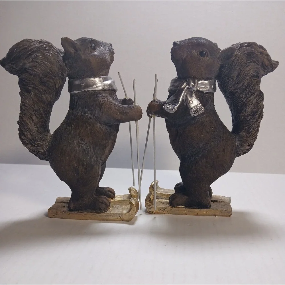 Set‎ Of Brown  Cute Winter Skiing Squirrels Christmas Holiday Decor